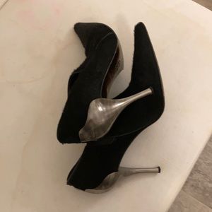 Donald J Pliner shoes size 5.5